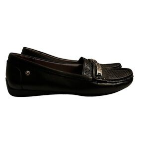 Life Stride Black Perforated Loafers size 8 Classic Slip On Comfortable